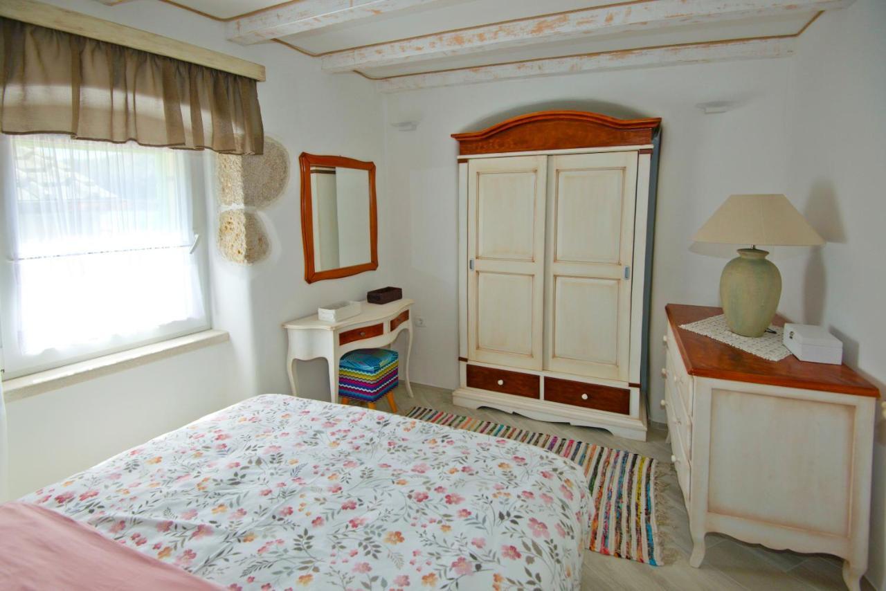 Apartment Sanjin More Antique Baška Εξωτερικό φωτογραφία